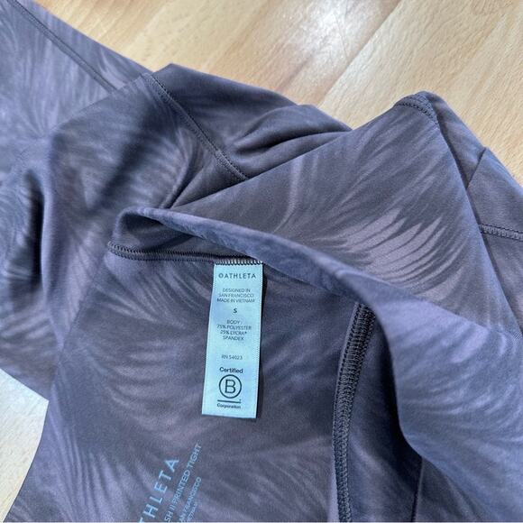 Athleta Salutation Stash Pocket II Printed High Rise
Tight Leggings Ava Almond - Picture 8 of 9